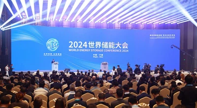 Jak čínské výrobci baterií pro skladování energie řeší tlaky na trhu